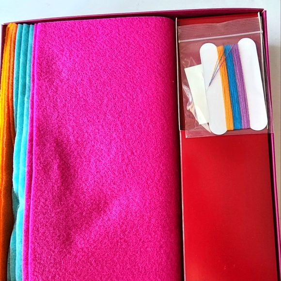 Origami Felt Designs Complete Kit - Picture 3 of 3